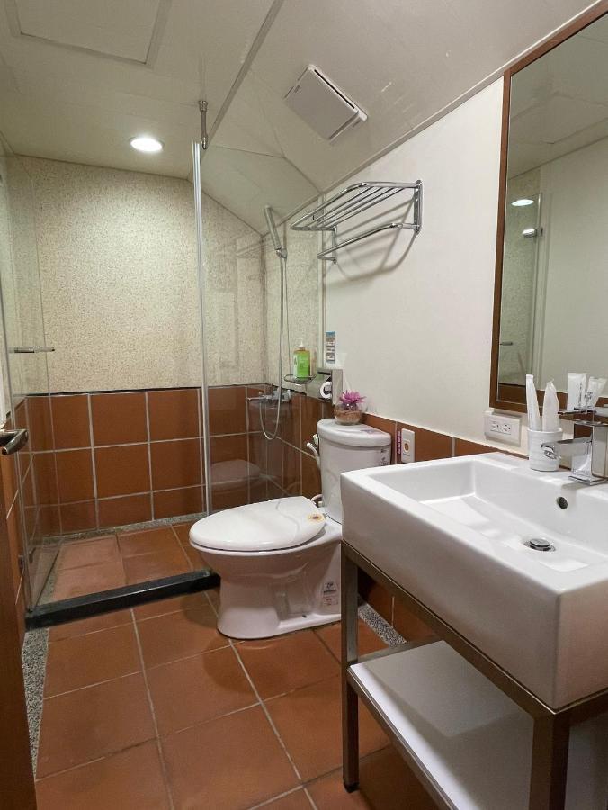 左營蓮潭郭家百年古厝 Hotel Kaohsiung Bagian luar foto