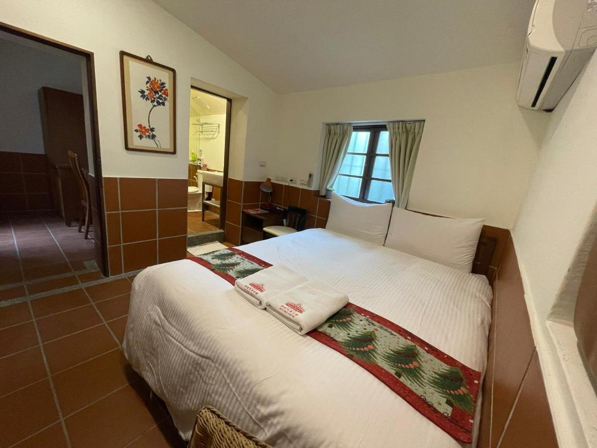 左營蓮潭郭家百年古厝 Hotel Kaohsiung Bagian luar foto