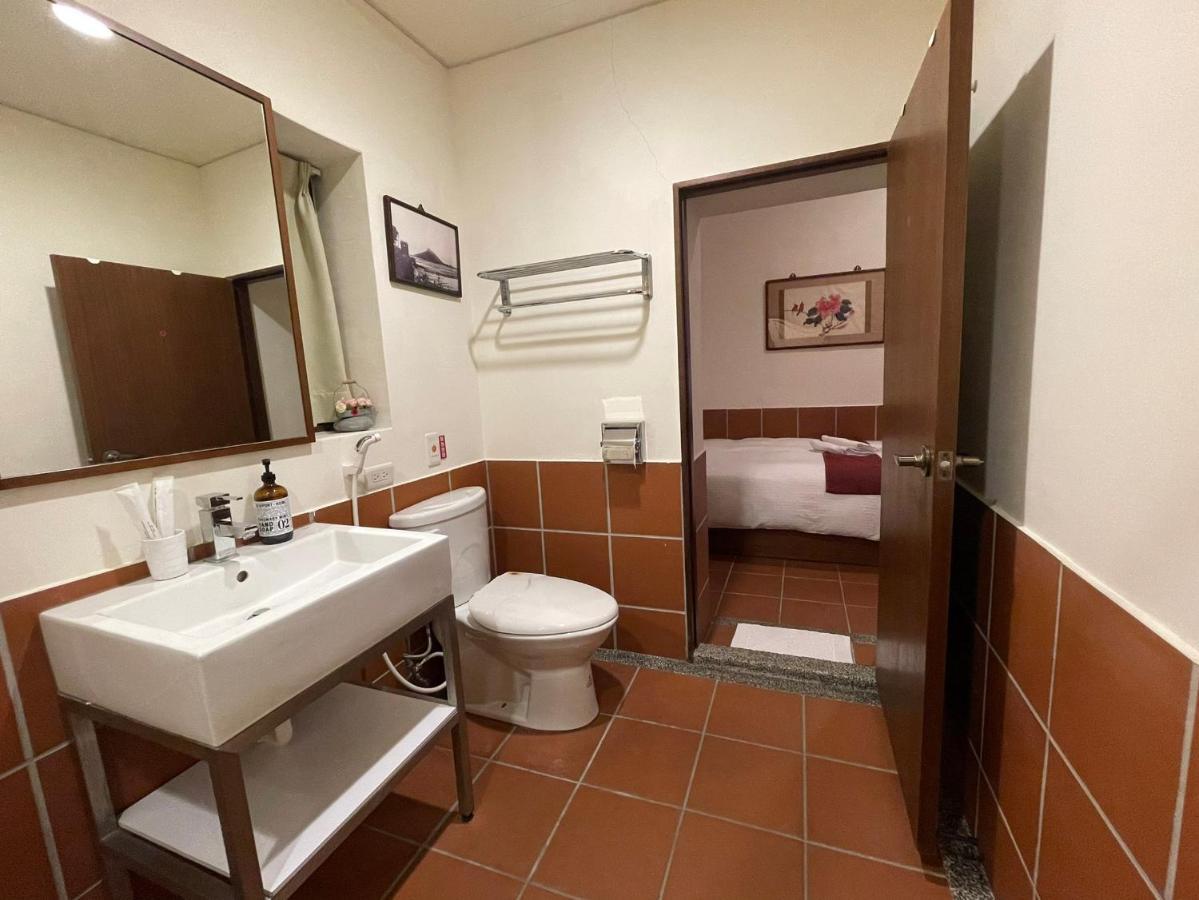 左營蓮潭郭家百年古厝 Hotel Kaohsiung Bagian luar foto