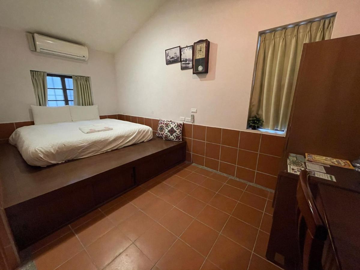 左營蓮潭郭家百年古厝 Hotel Kaohsiung Bagian luar foto