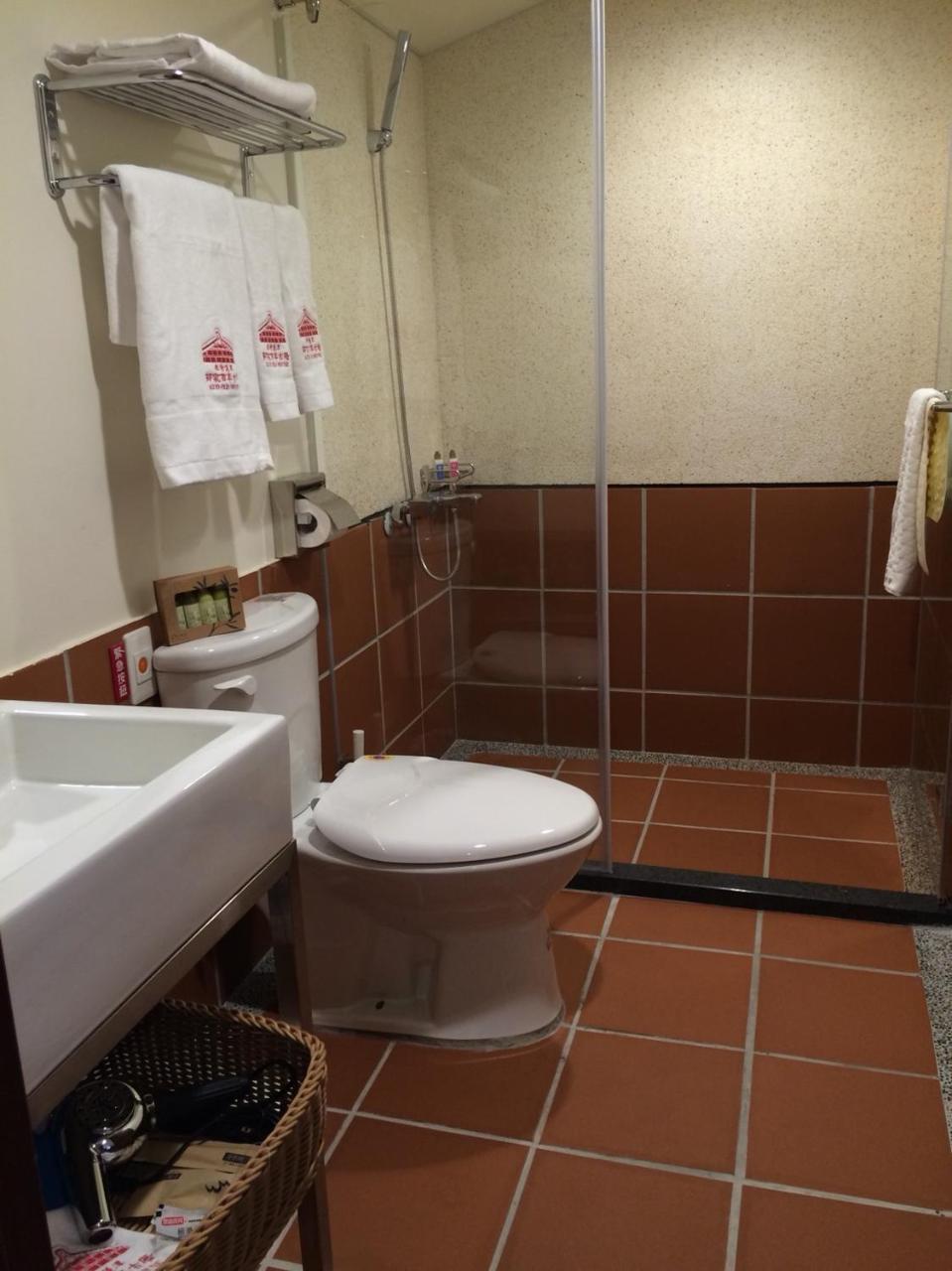 左營蓮潭郭家百年古厝 Hotel Kaohsiung Bagian luar foto